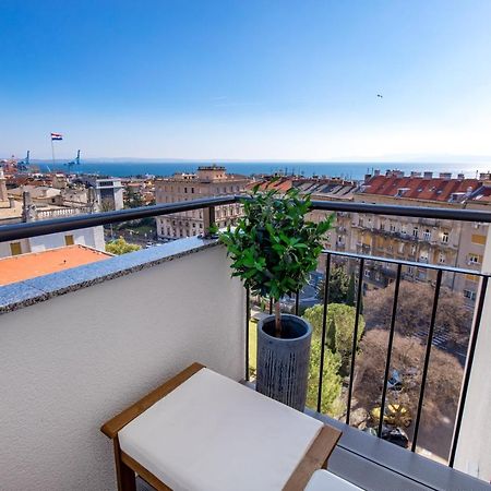 Appartement Aenei Delux à Rijeka Extérieur photo