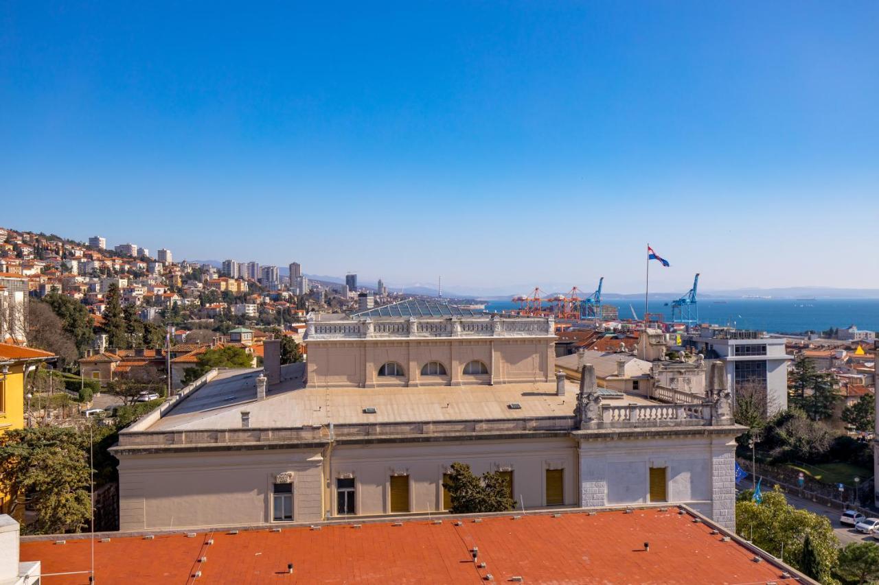 Appartement Aenei Delux à Rijeka Extérieur photo