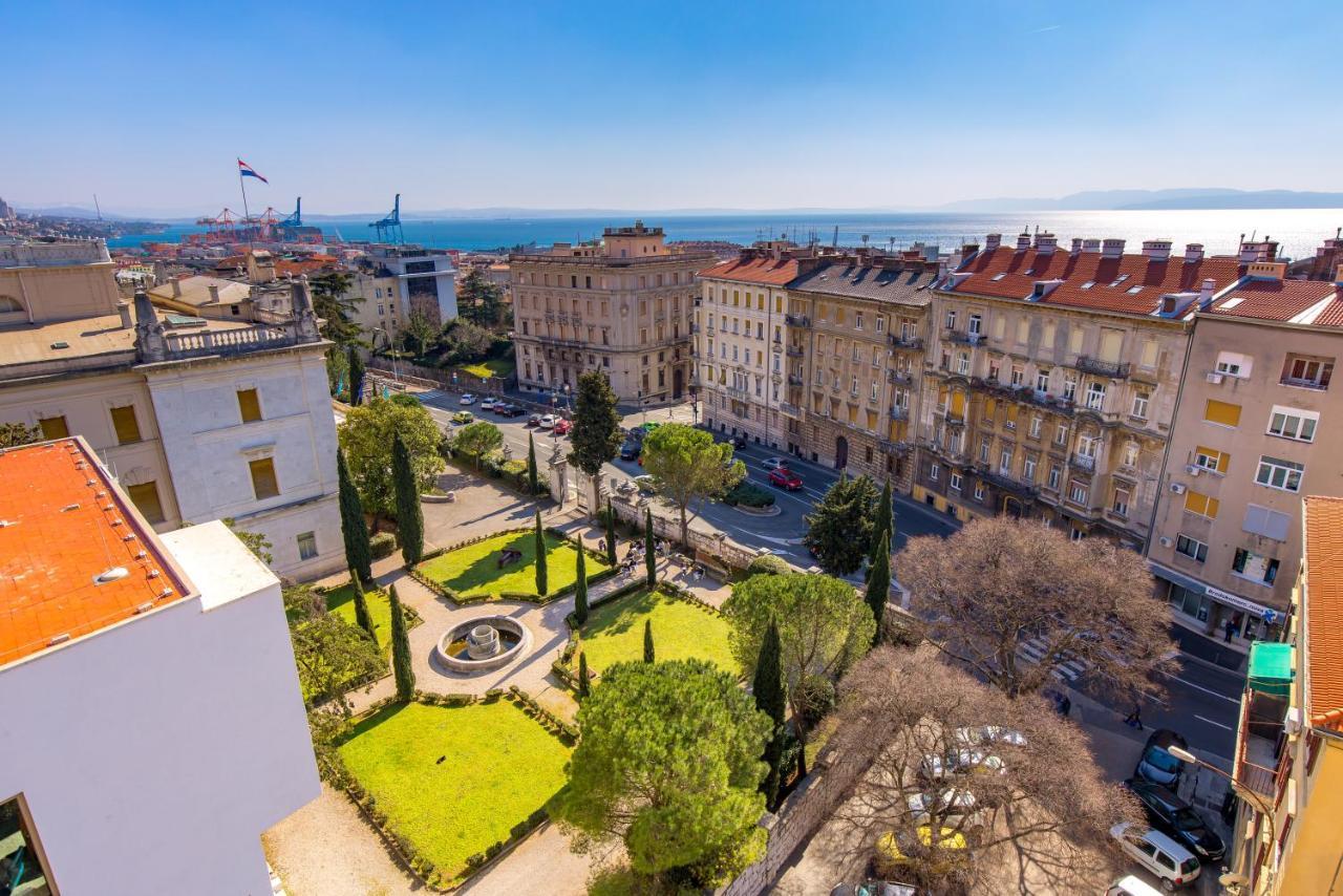 Appartement Aenei Delux à Rijeka Extérieur photo