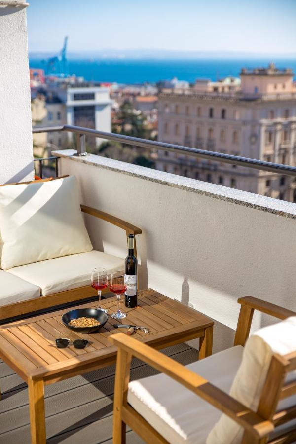 Appartement Aenei Delux à Rijeka Extérieur photo