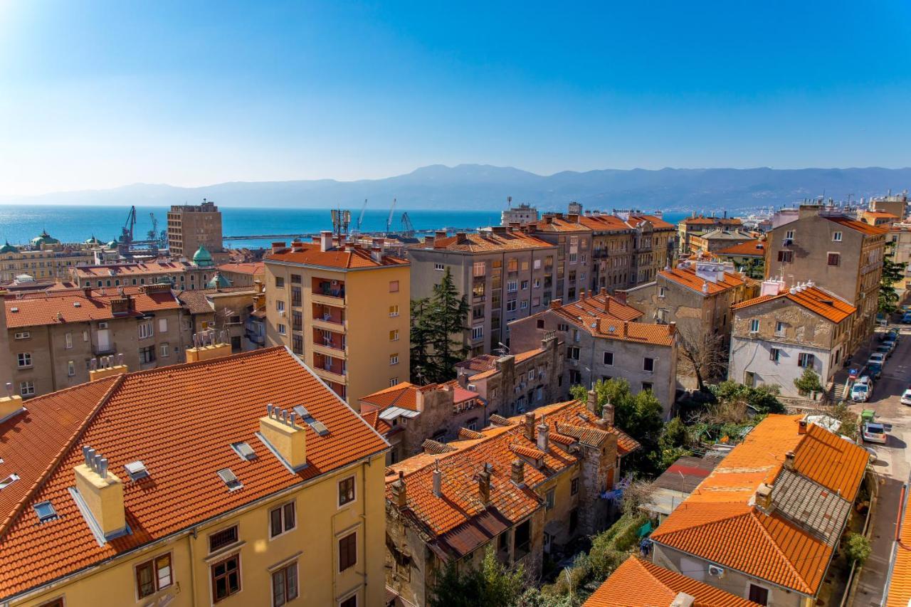 Appartement Aenei Delux à Rijeka Extérieur photo