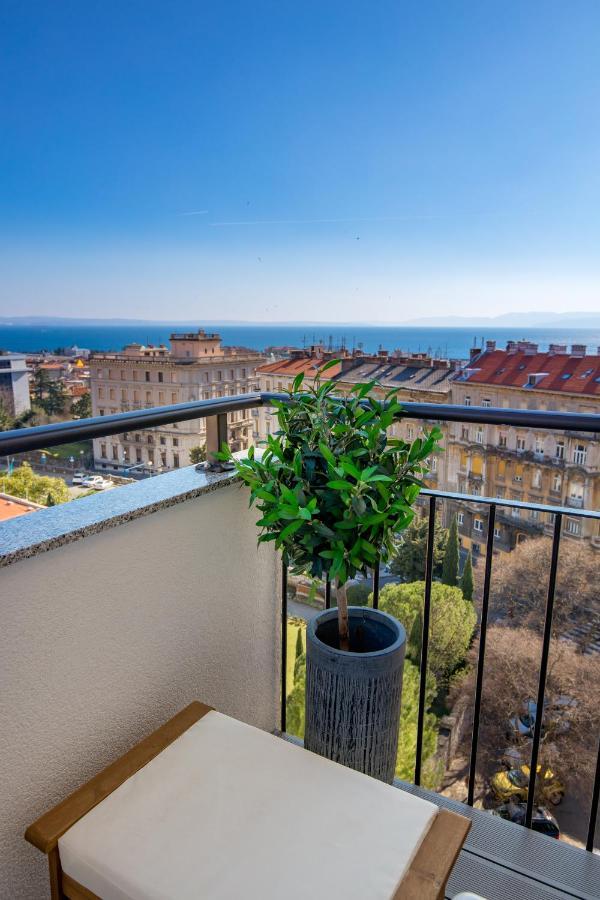 Appartement Aenei Delux à Rijeka Extérieur photo